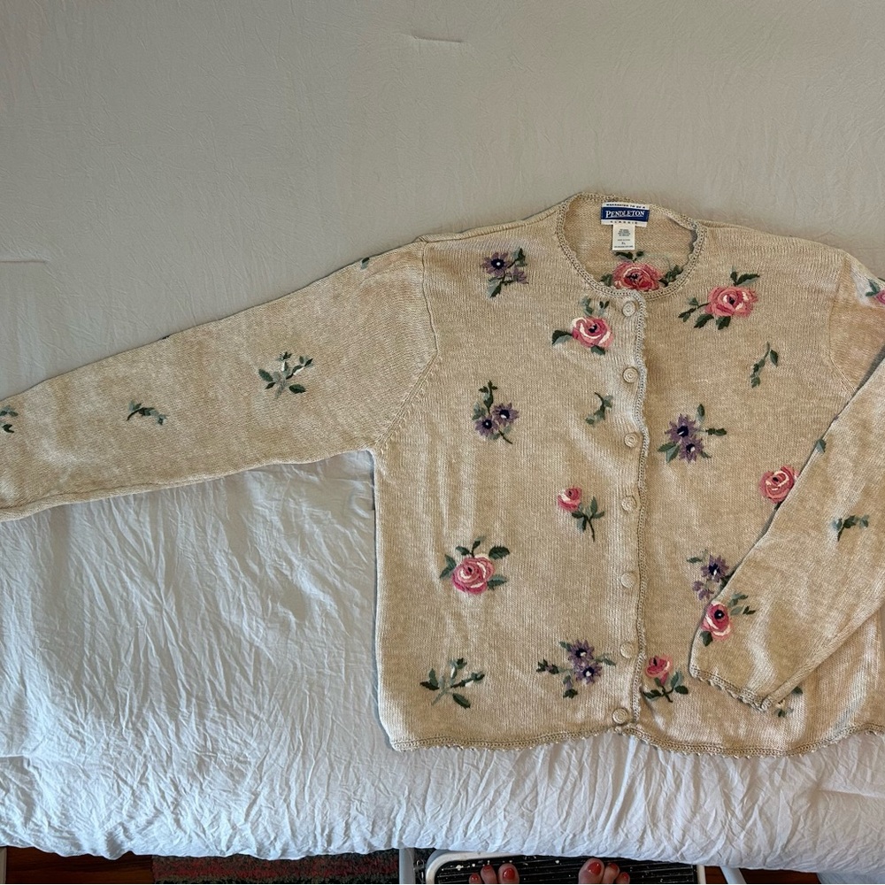 XL Vintage Classic Pendleton Floral Knit Cardigan Sweater - lightly worn